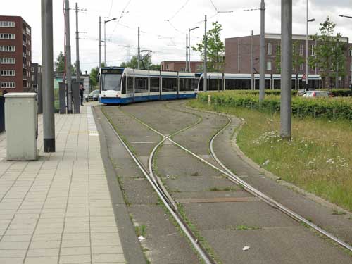 475