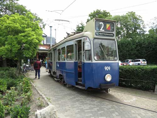 512