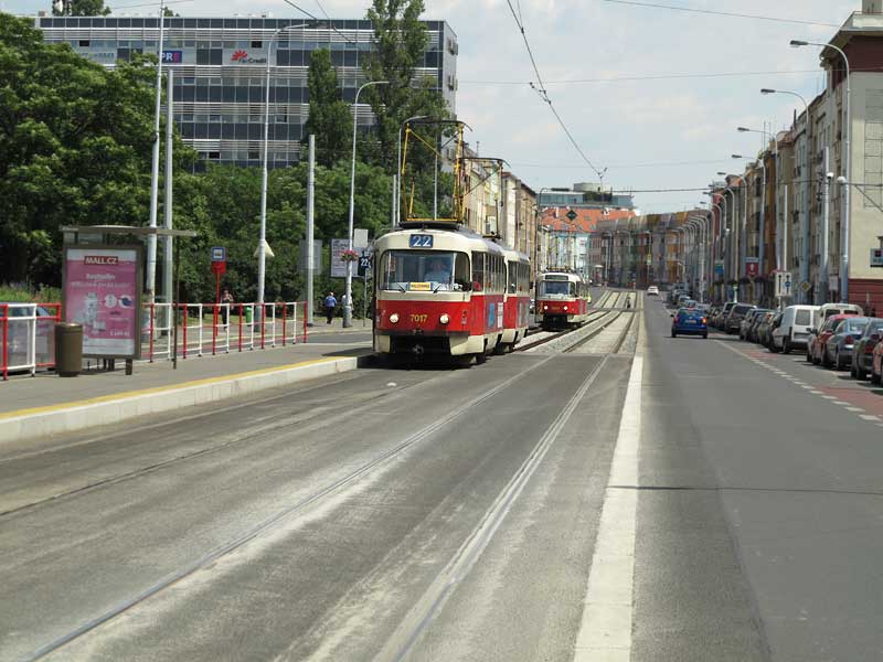 208