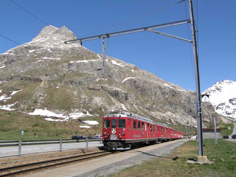 世界遺産レーティッシュ鉄道ベルニナ線ディアヴォレッツァ