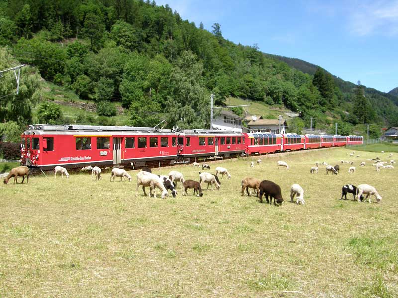 世界遺産レーティッシュ鉄道ベルニナ線ポスキアーヴォ